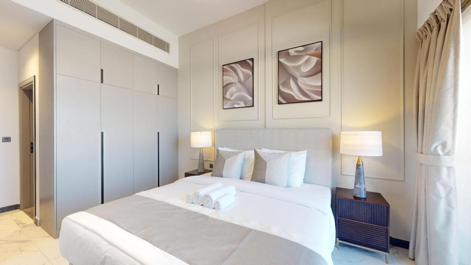 Mag Eye 900 - One Bedroom With Downtown View *