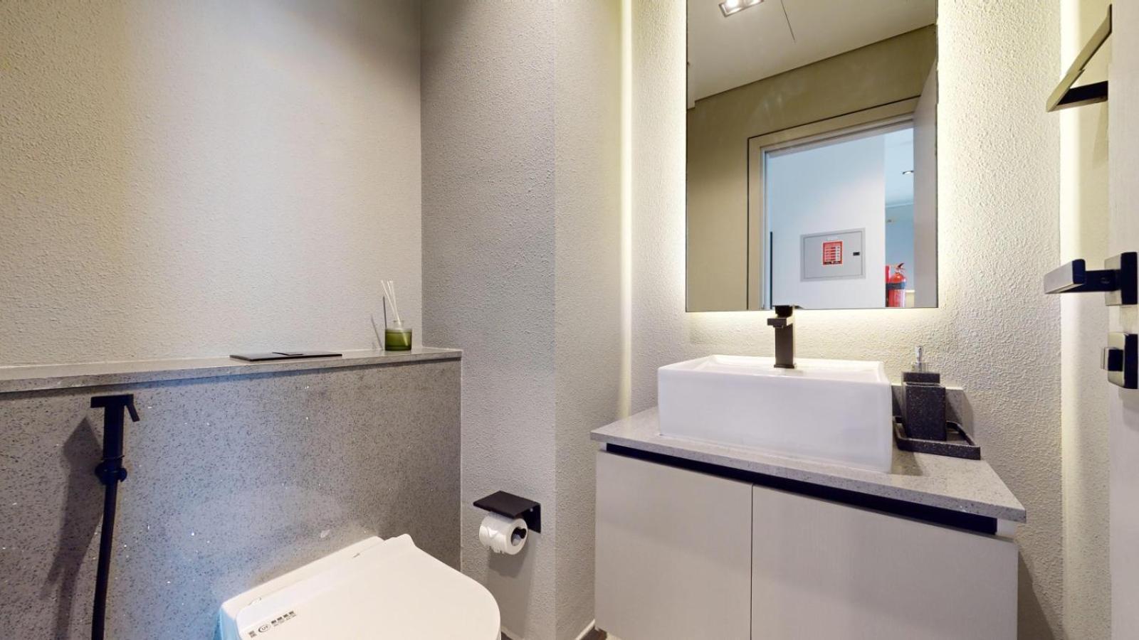 Mag Eye 900 - One Bedroom With Downtown View
